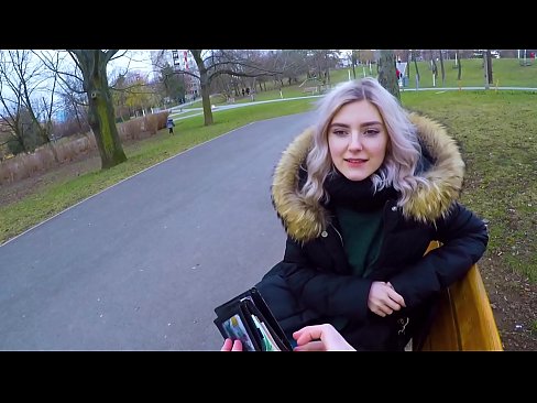 ❤️ Sluk 'n vreemdeling se warm kom vir geld - blowjob in the park deur Eva Elfie ❤️❌ Pornovideo by ons ❌️